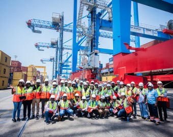 ab participants site visit to the Port of Dar es Salaam, © GIZ & Kuehne Climate Center